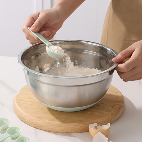 Conjunto de 6 Recipientes de Acero Inoxidable con Tapas de Silicona Multifuncionales +REGALO: Kit de Utensilios de Cocina